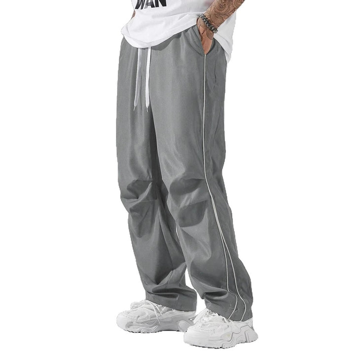 Sport leisure pants for men with elastic waistband and stylish contrast bands Lune London