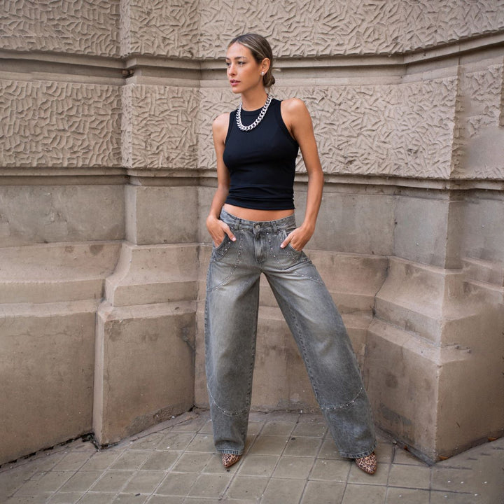 Ladies loose denim pants with jewelry details Lune London