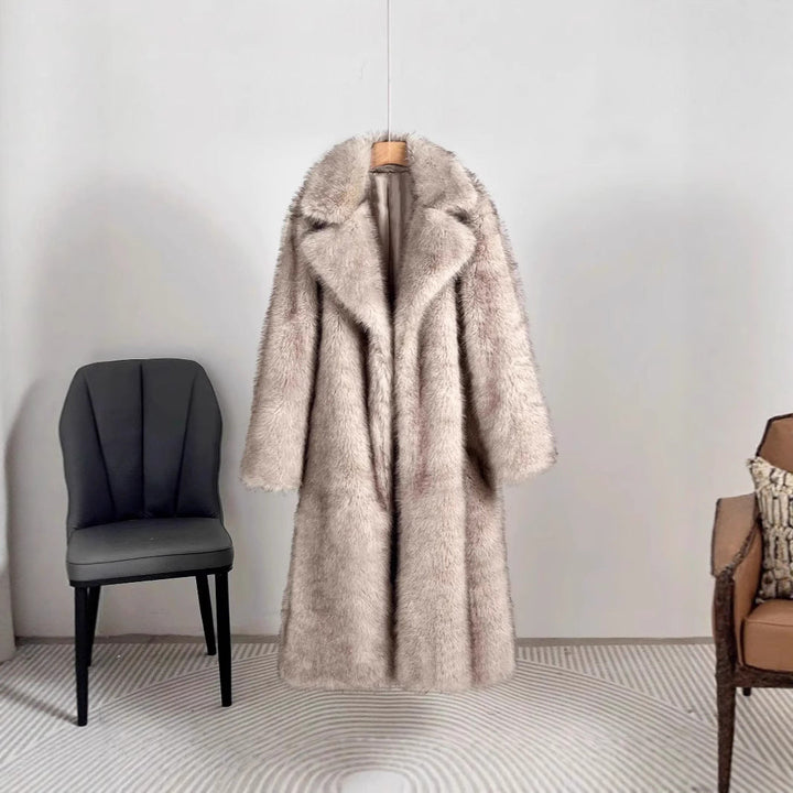 Women's Luxurious Faux Fur Coat In Generous Design Lune London