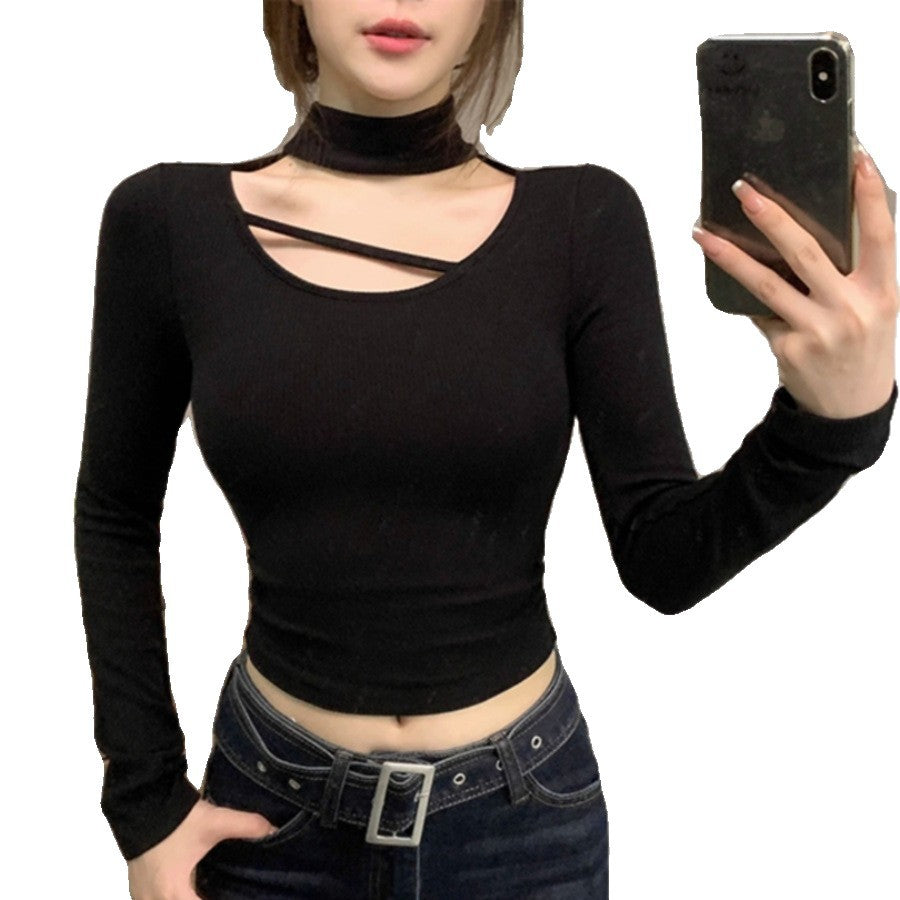 Women's long-sleeve top with stylish cut-out and high collar Chic & Stil