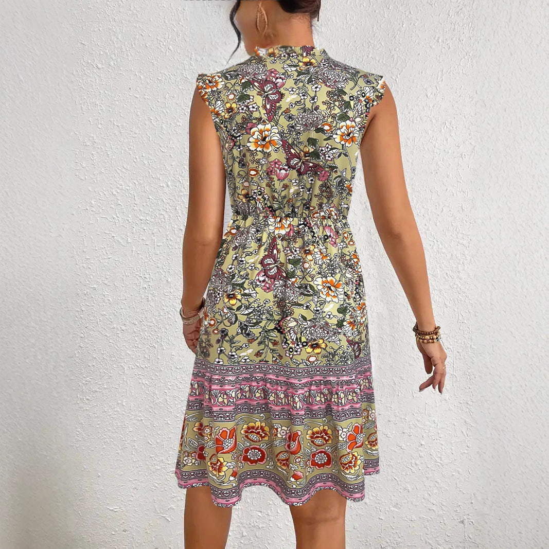 Summer midi dress for women with a playful floral pattern and a relaxed fit Lune London