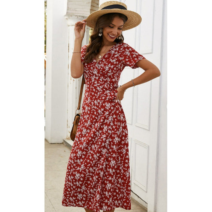 Robe Maxi Femme avec Design Floral en Enveloppement et Fermeture Élégante au Niveau de la Poitrine Chic & Stil