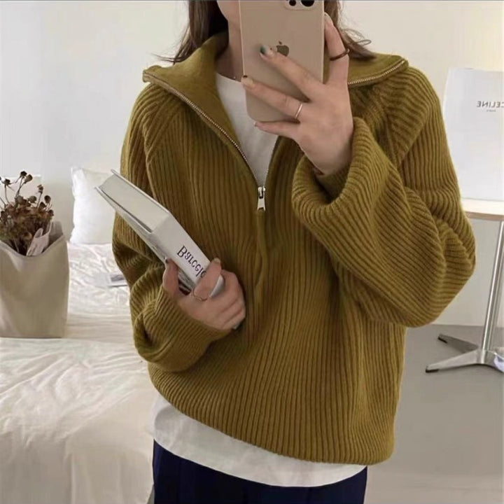 Cozy hoodie for women with high zip Lune London