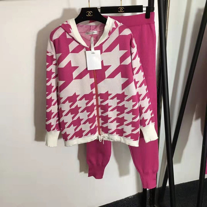 Trendy knit lounge set for women with eye-catching houndstooth pattern Lune London