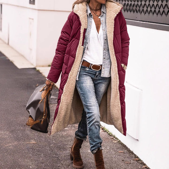 Ladies long down jacket with cozy teddy lining and large collar Lune London