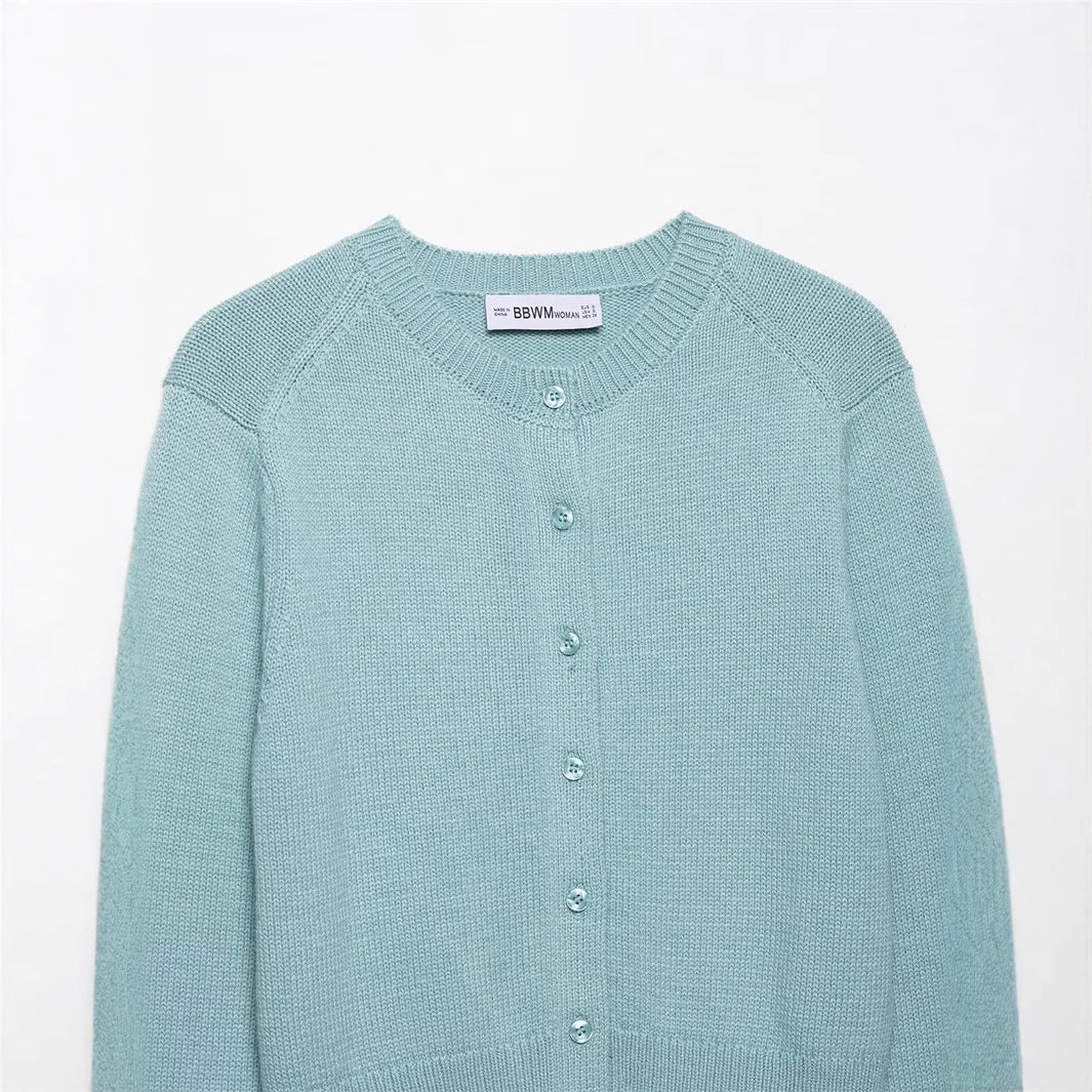 Lightweight knit jacket for women with button placket and classic round collar Lune London