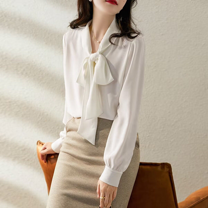 Ladies Elegant bow blouse Lune London