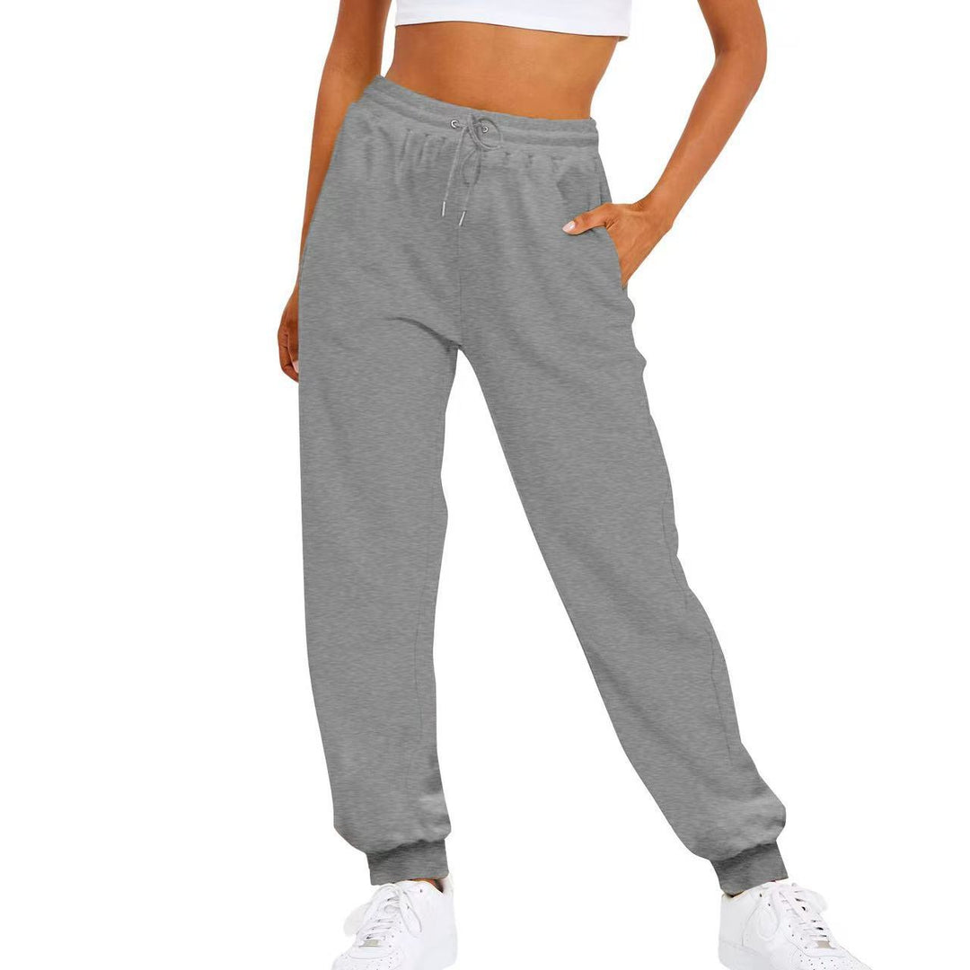 Women's comfortable jogging pants with elastic waistband and side pockets Chic & Stil