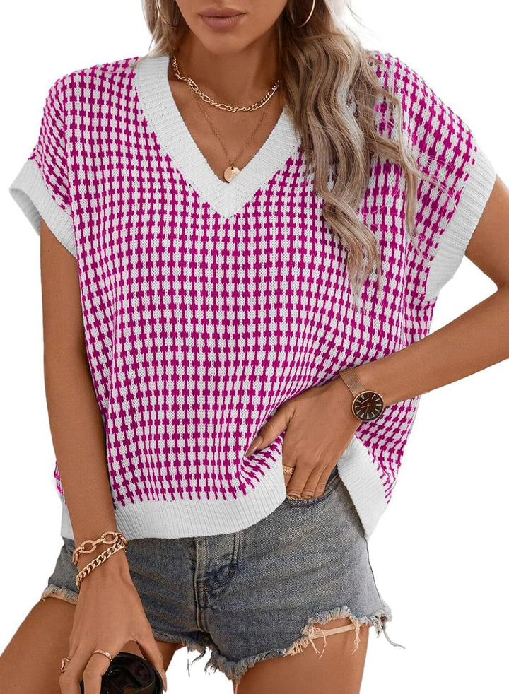 Viscose top for women with a modern check pattern and a chic V-neck
