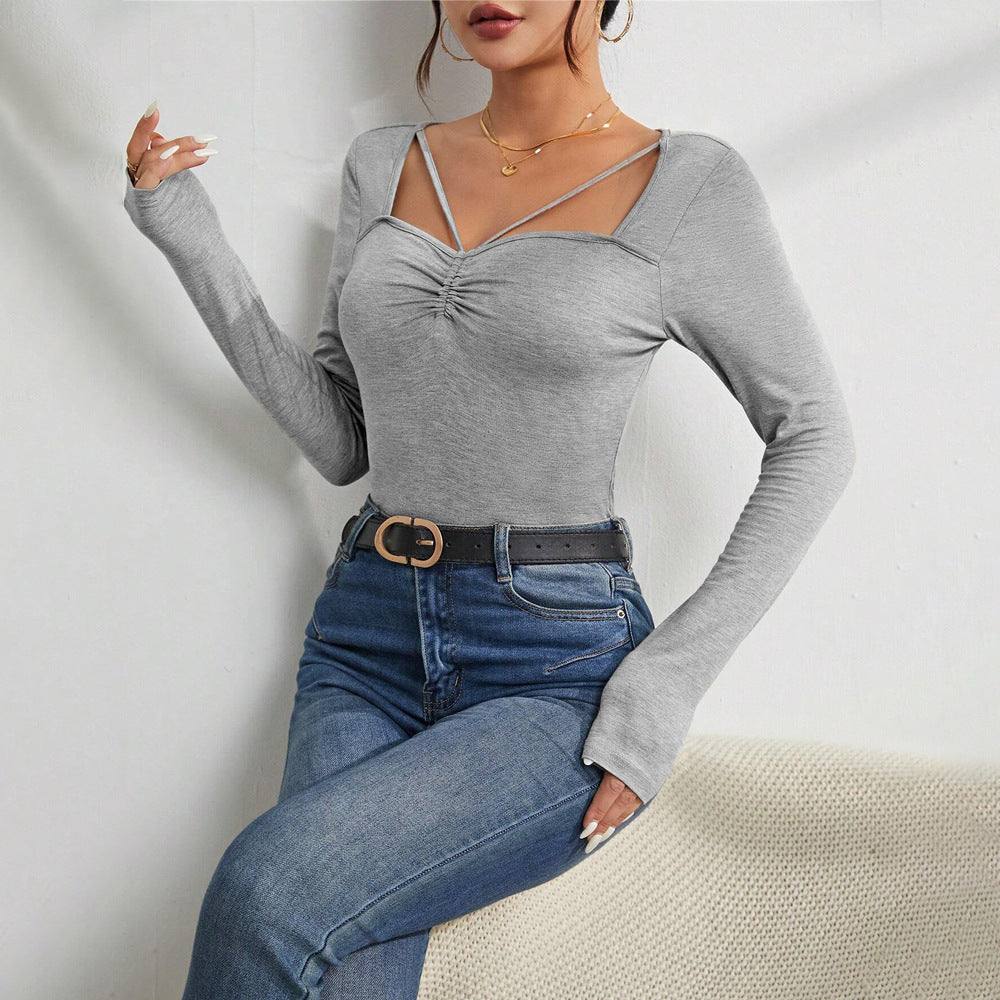 Body à manches longues pour femmes avec un décolleté en V à la mode et des détails sophistiqués sur les épaules Chic & Stil