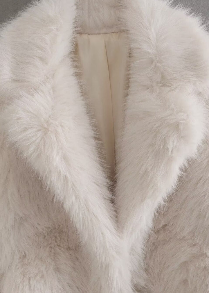 Lune London | Elegant Women's Winter Jacket with Soft Faux Fur
