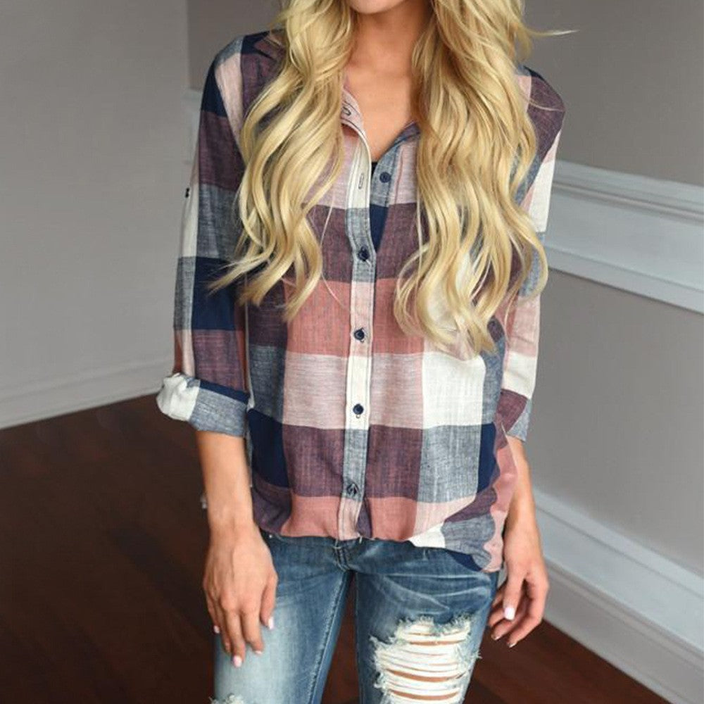 Plaid blouse for women with long sleeves and a relaxed fit Lune London