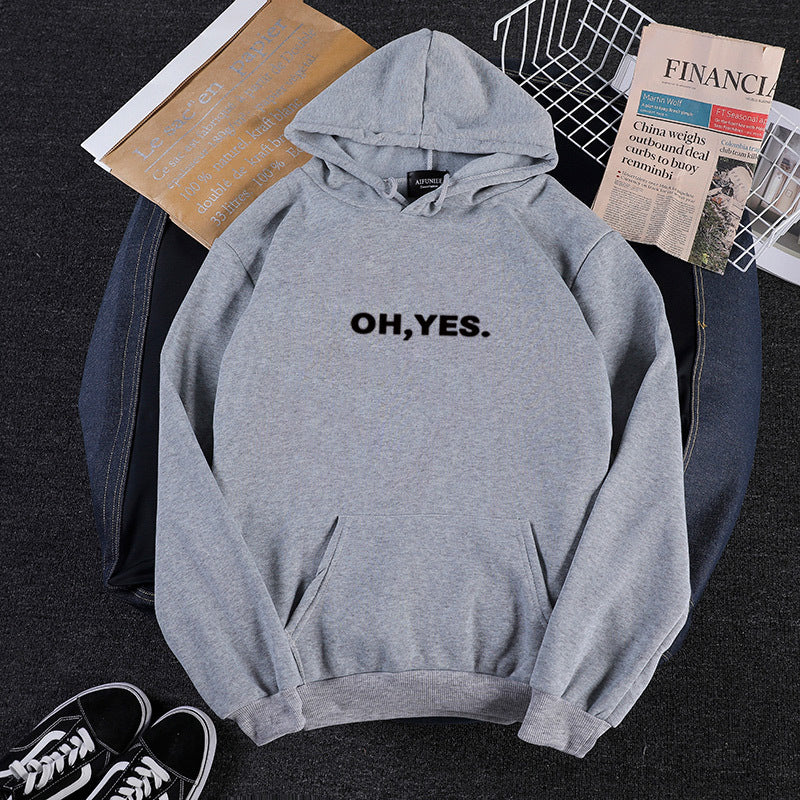 Women's hoodie with functional kangaroo pocket Chic & Stil