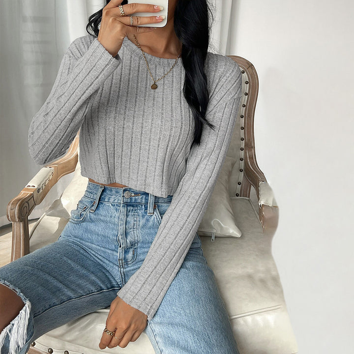 Short sweater for women with a fine ribbed structure and long sleeves Chic & Stil