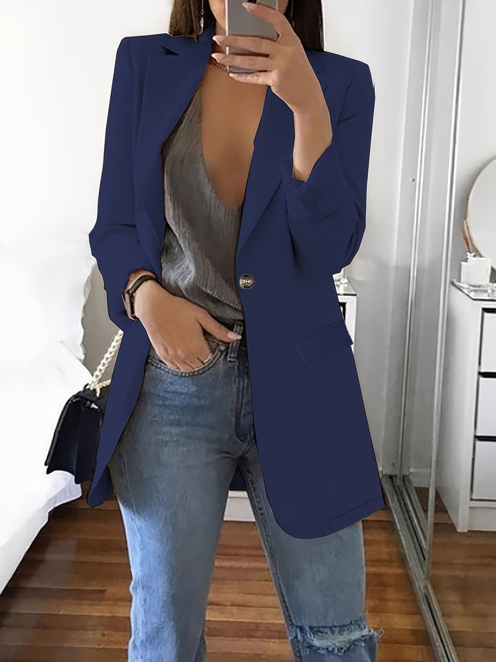 Elegant women's blazer with a sleek silhouette and practical pockets Lune London