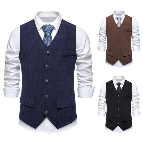 Elegant suit vest for men with a classic herringbone design and practical pockets Lune London