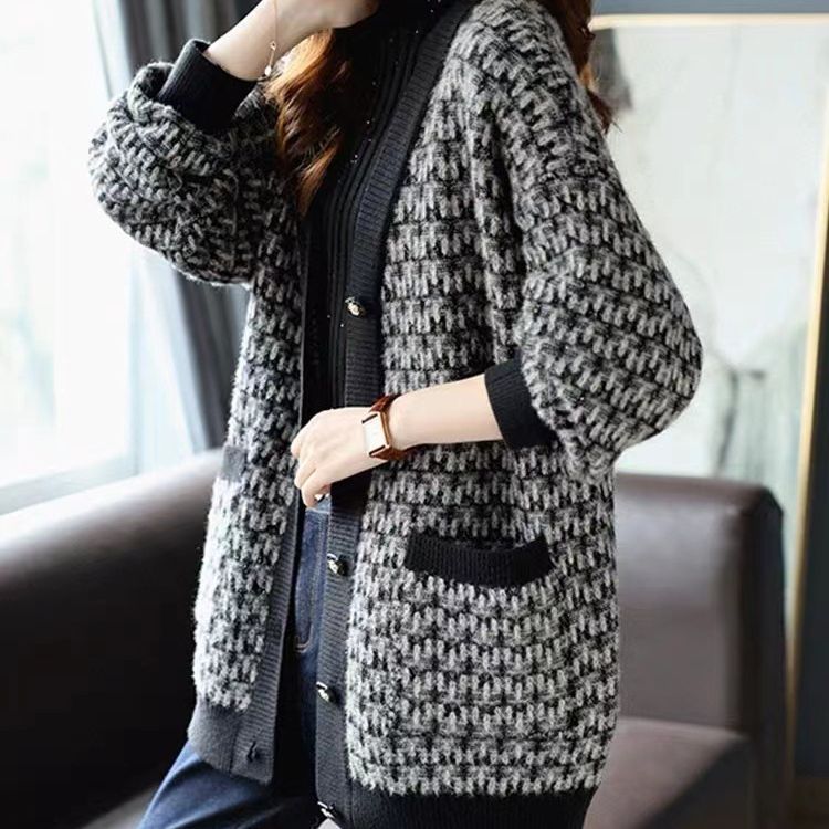 Lune London modern graphic design women's cardigan