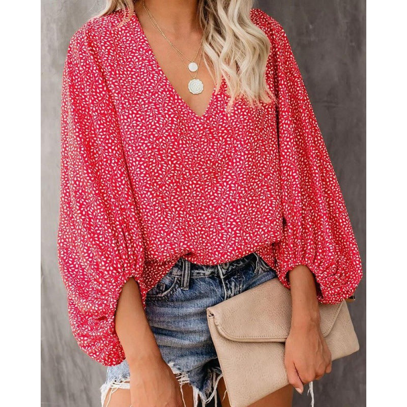 Blouse féminine à la mode avec des manches larges et un col en V Chic & Stil