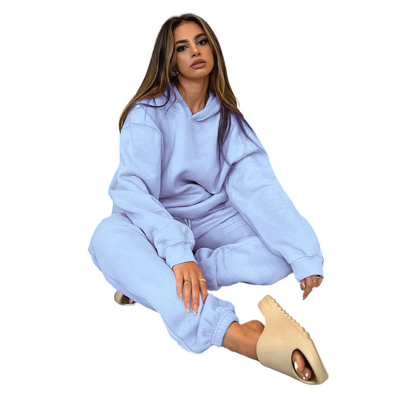 Women's cozy hooded jumpsuit made of high-quality sweatshirt material Chic & Stil