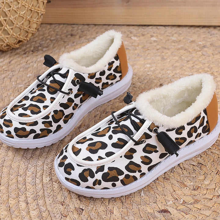 Ladies Comfortable Sneakers in soft padded material with chic leopard pattern and style