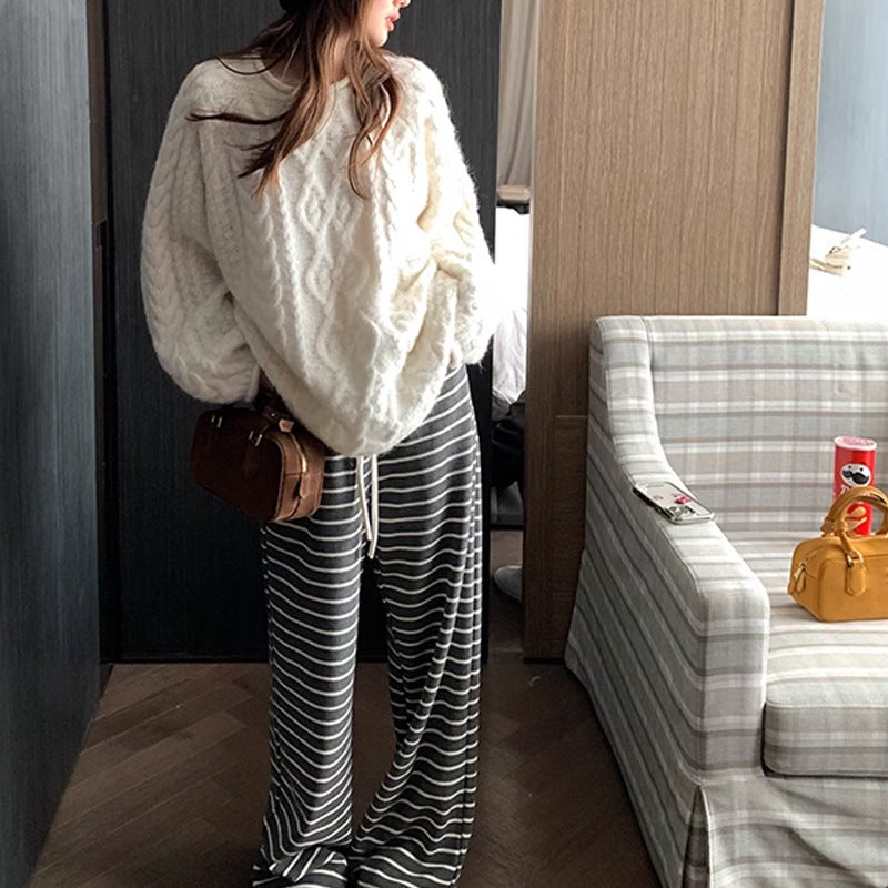 Women chunky knit sweater with relaxed fit and generous sleeves Lune London