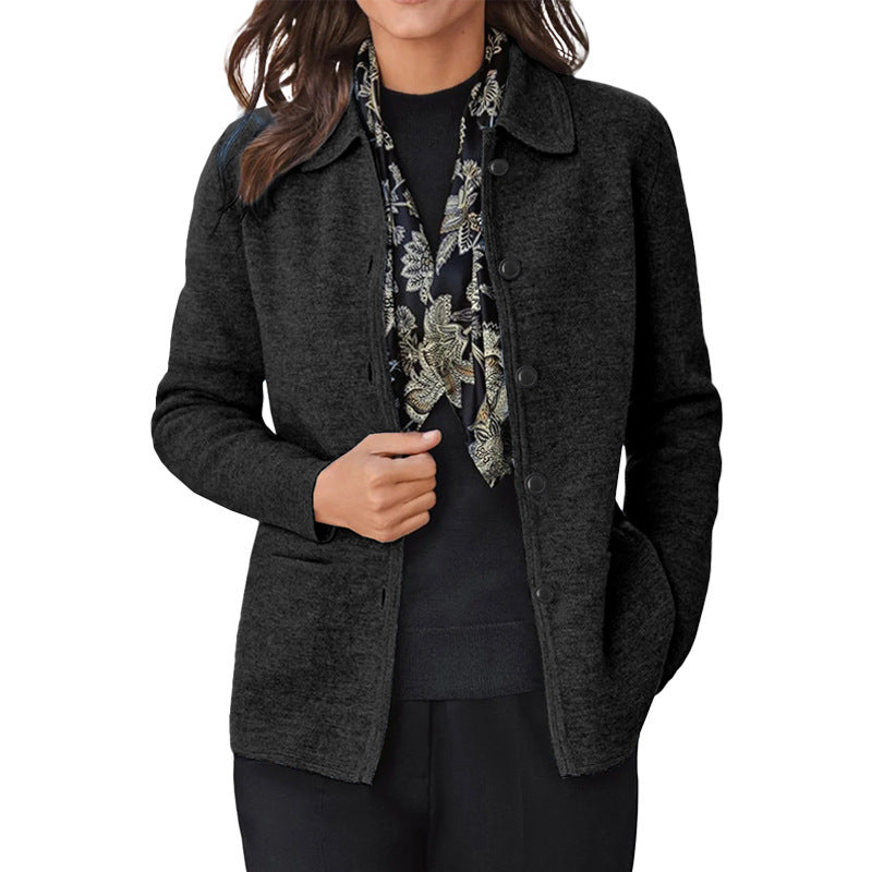 Fashionable women's leisure jacket with decorative buttons and side pockets Lune London
