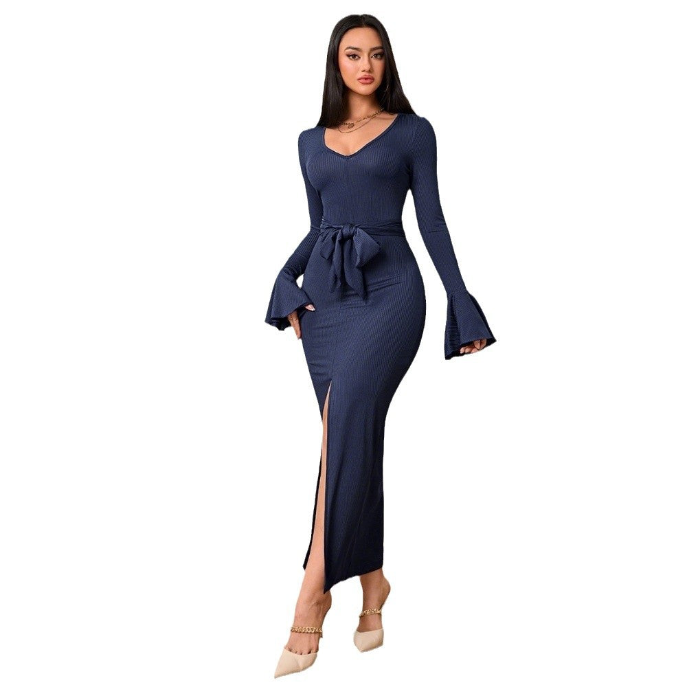 Robe femme avec décolleté en V et manches évasées Chic & Stil