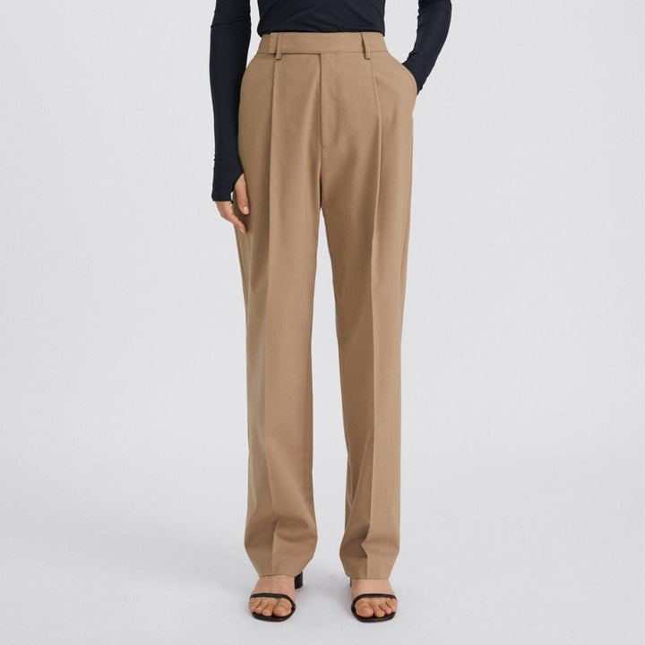 Elegant women's dress pants with a comfortable fit and high waist Lune London