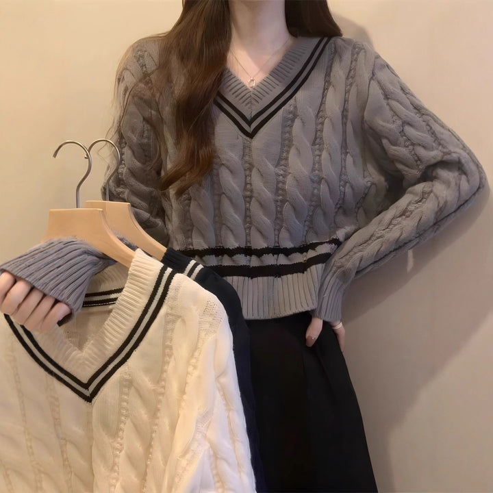 Lune London Women's V-neck Knit Sweater with Textured Pattern