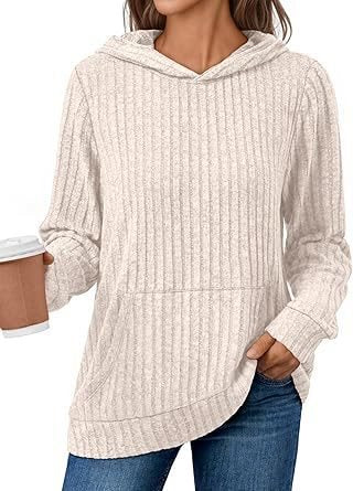Ladies cozy hoodie with ribbed design and practical kangaroo pocket Lune London