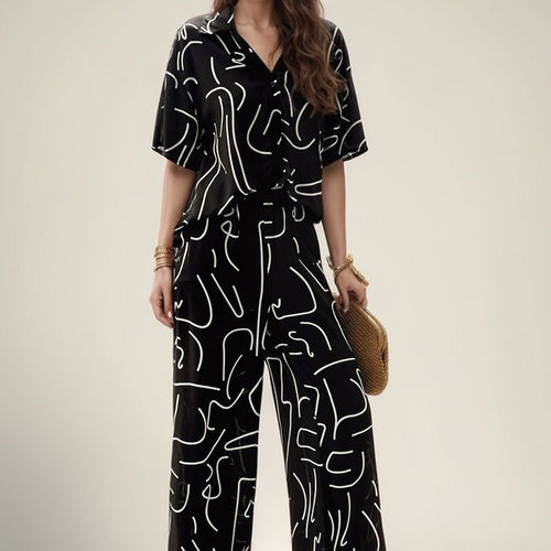 Loose loungewear set with abstract print Lune London for women