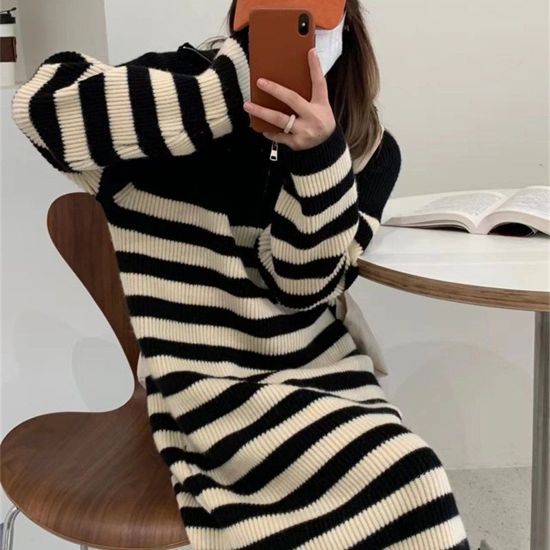 Robe en tricot pour femme avec col montant et demi-zip Chic & Stil
