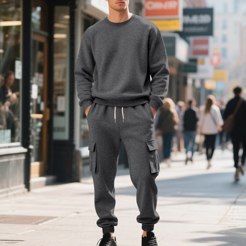 Leisurewear for men with practical pockets and elastic waist Lune London
