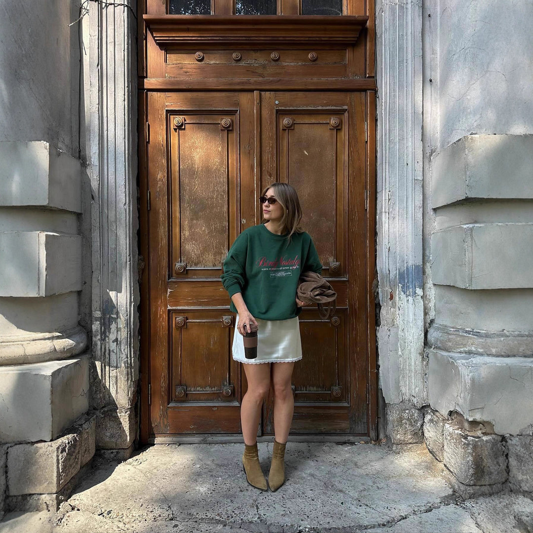 Ladies casual sweatshirt with creative print and pleasant comfort Lune London