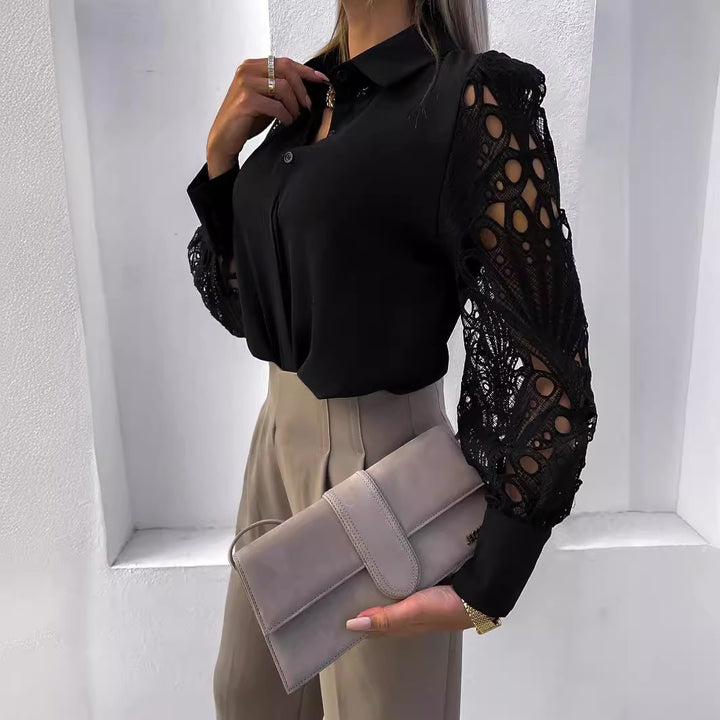 Ladies' blouse with voluminous lace sleeves and an elegant collar Lune London