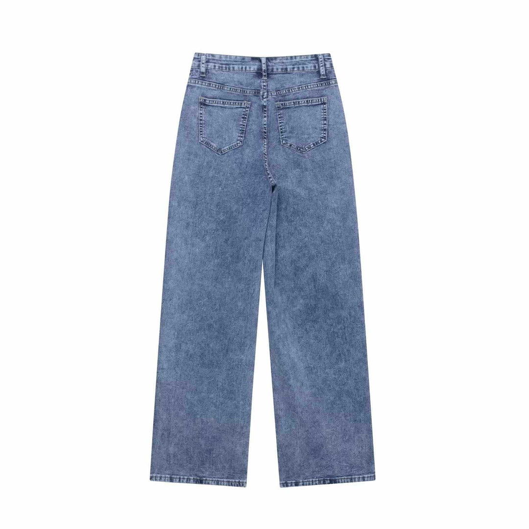 Casual women's high-waisted jeans with trendy patch details Lune London