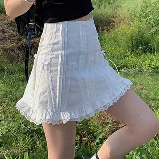 Woman Playful mini skirt with ruffle details and elastic waist Lune London