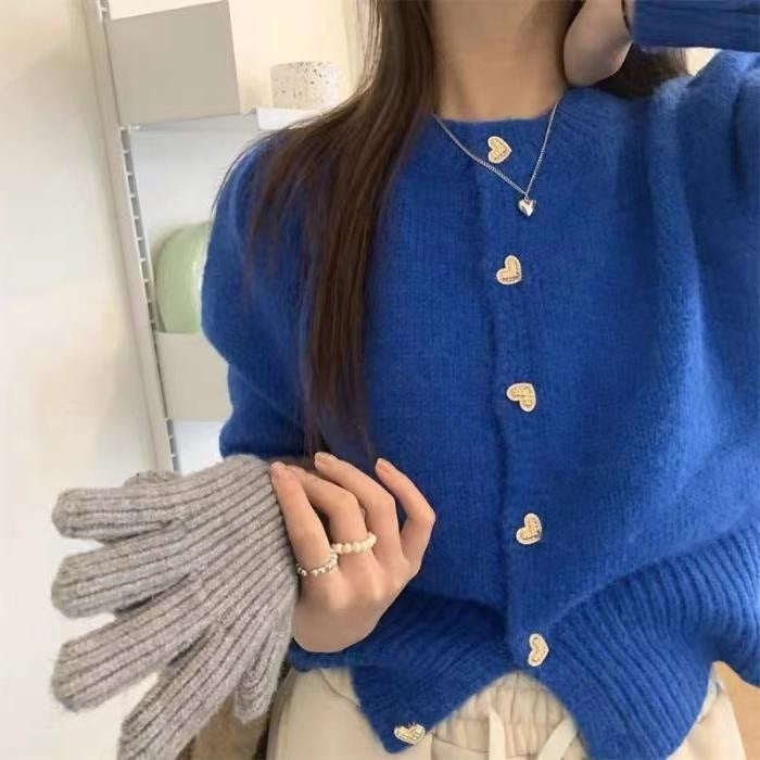 Knitted jacket for women with heart-shaped buttons and fine ribbed texture Lune London