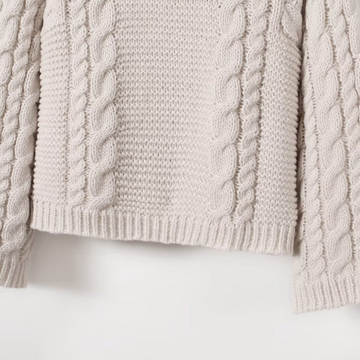 Chunky knit sweater for women with a textured design and a loose fit Lune London