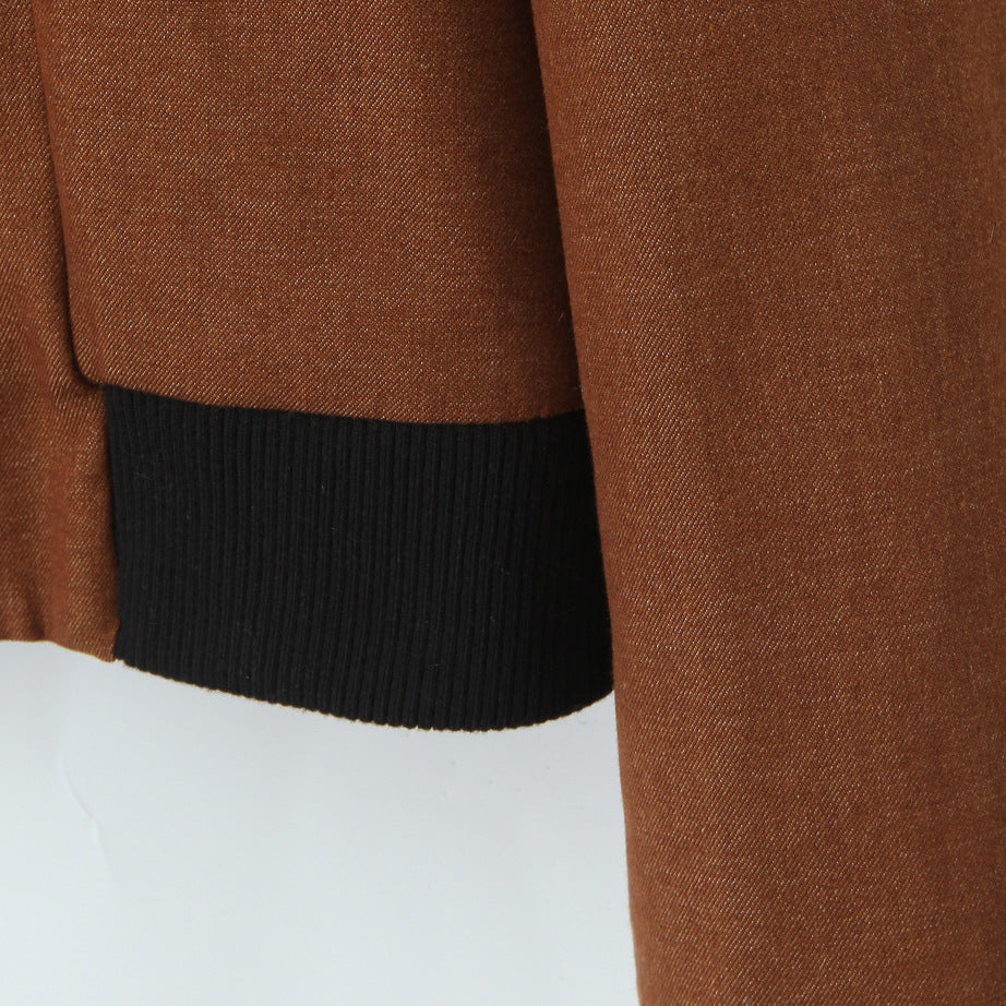 Fashionable short women's jacket with elegant button placket and contrasting collar Lune London
