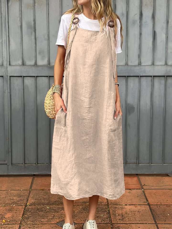 Casual linen dress for women with practical pockets and adjustable straps Lune London