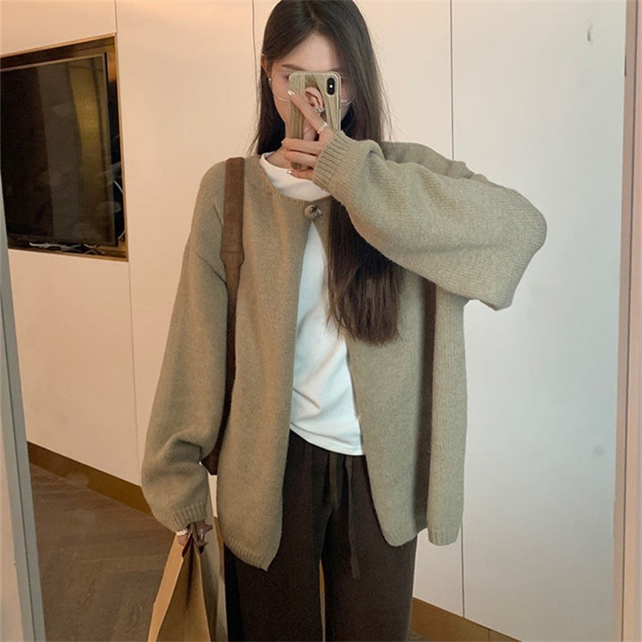 Women Chic Cardigan and Style