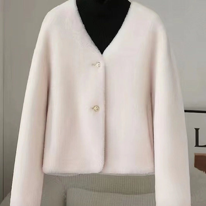 Veste courte en peluche pour femmes avec boutons élégants Chic & Stil