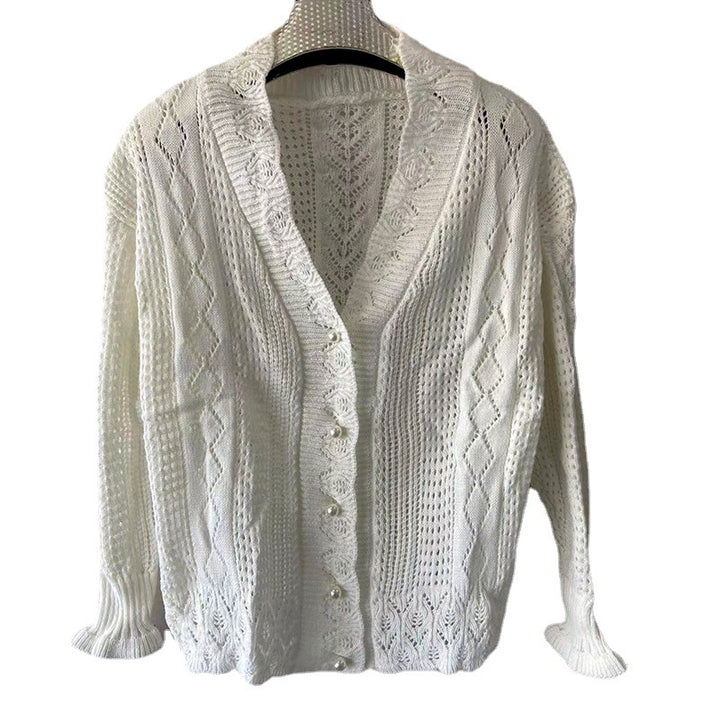 Casual knit jacket for women with an elegant cable pattern and large buttons Lune London
