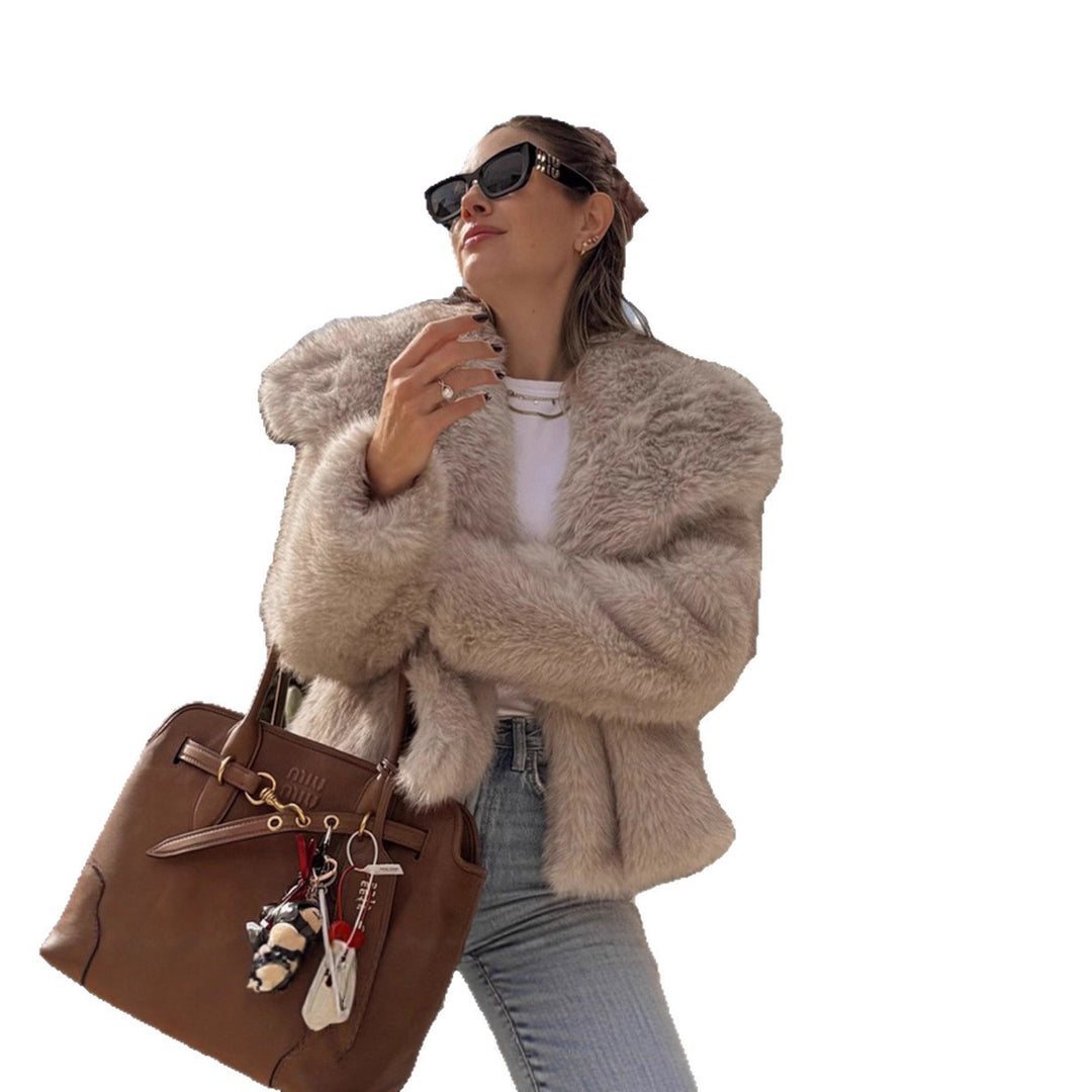 Veste Fluffy Femme Grande Taille avec Douce Fourrure Chic & Stil