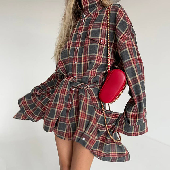 Casual plaid cotton shirt for women with a generous fit Lune London