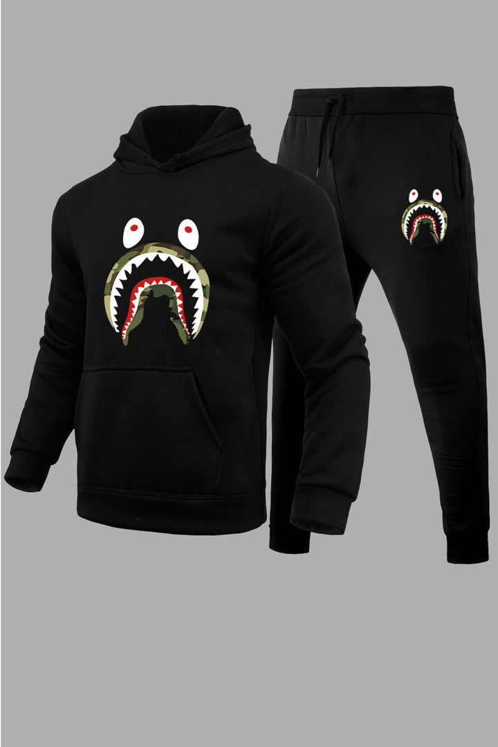 Men's sweatshirt and jogger pants set with striking shark pattern Lune London