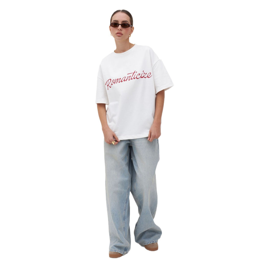 Women's oversized t-shirt with romantic inscription and comfortable cut Lune London