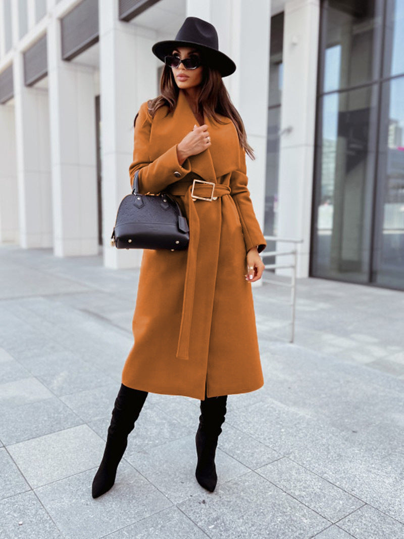 Elegant coat for women with wide lapels and adjustable belt Lune London