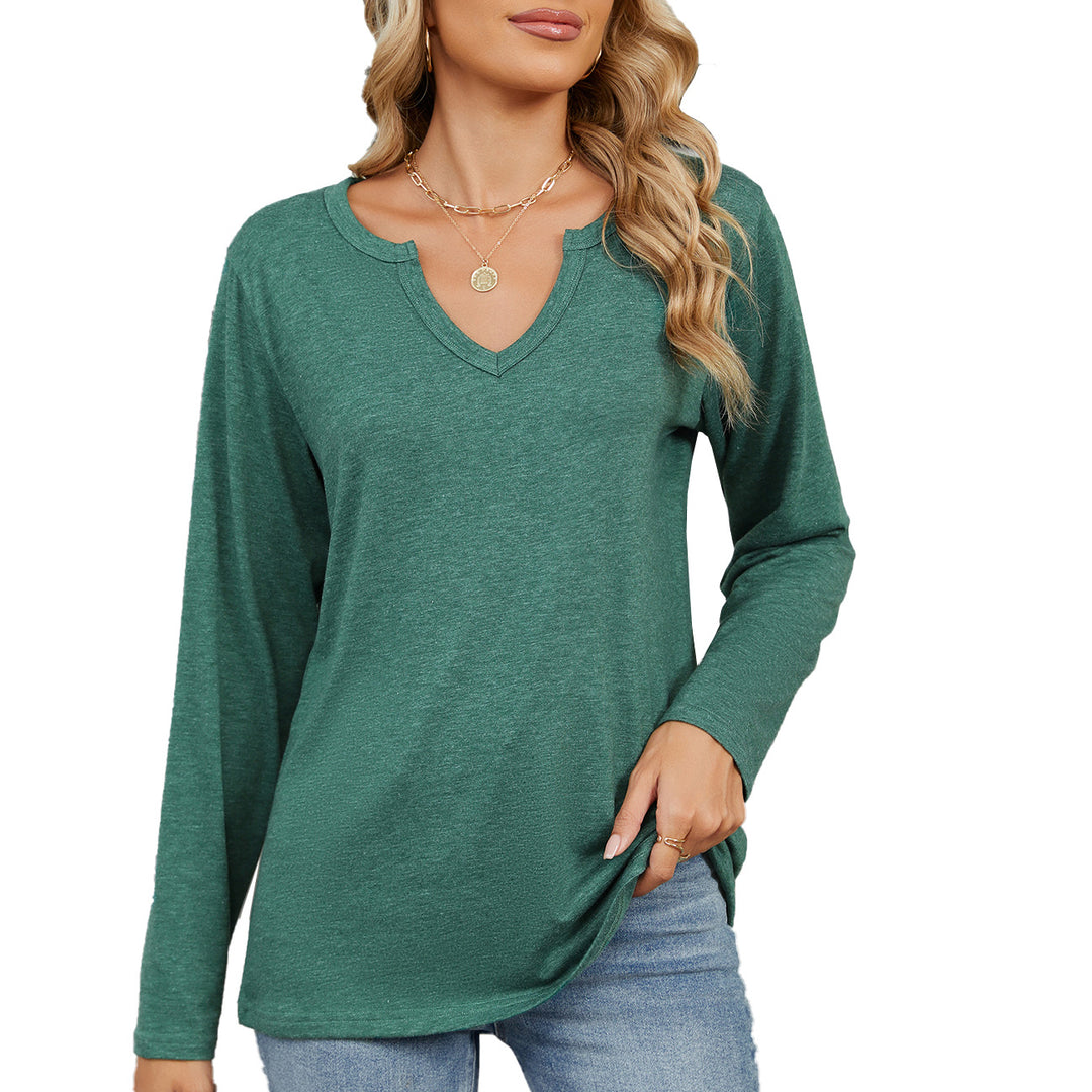 Long sleeve women's T-shirt with trendy V-neck and relaxed fit Lune London